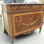 744 9060 CHEST OF DRAWERS
